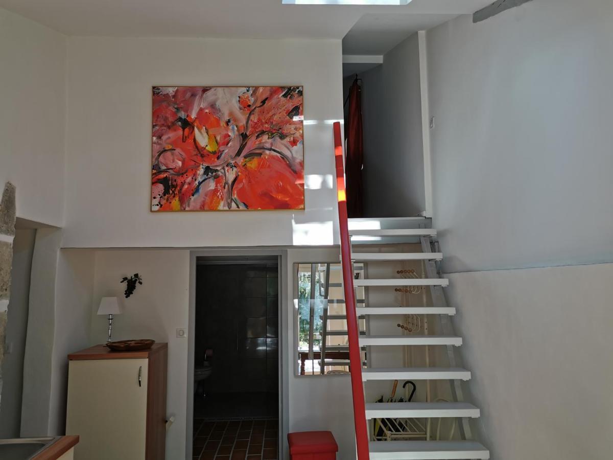 Le Marchon Ferienwohnung Bazens Exterior foto